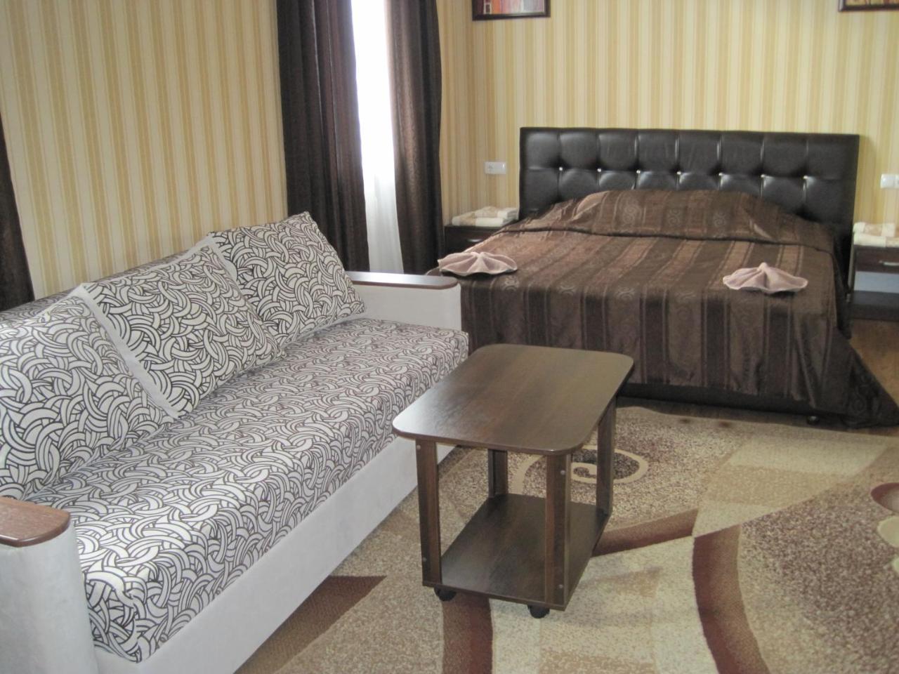 Uman Hotel Bagian luar foto
